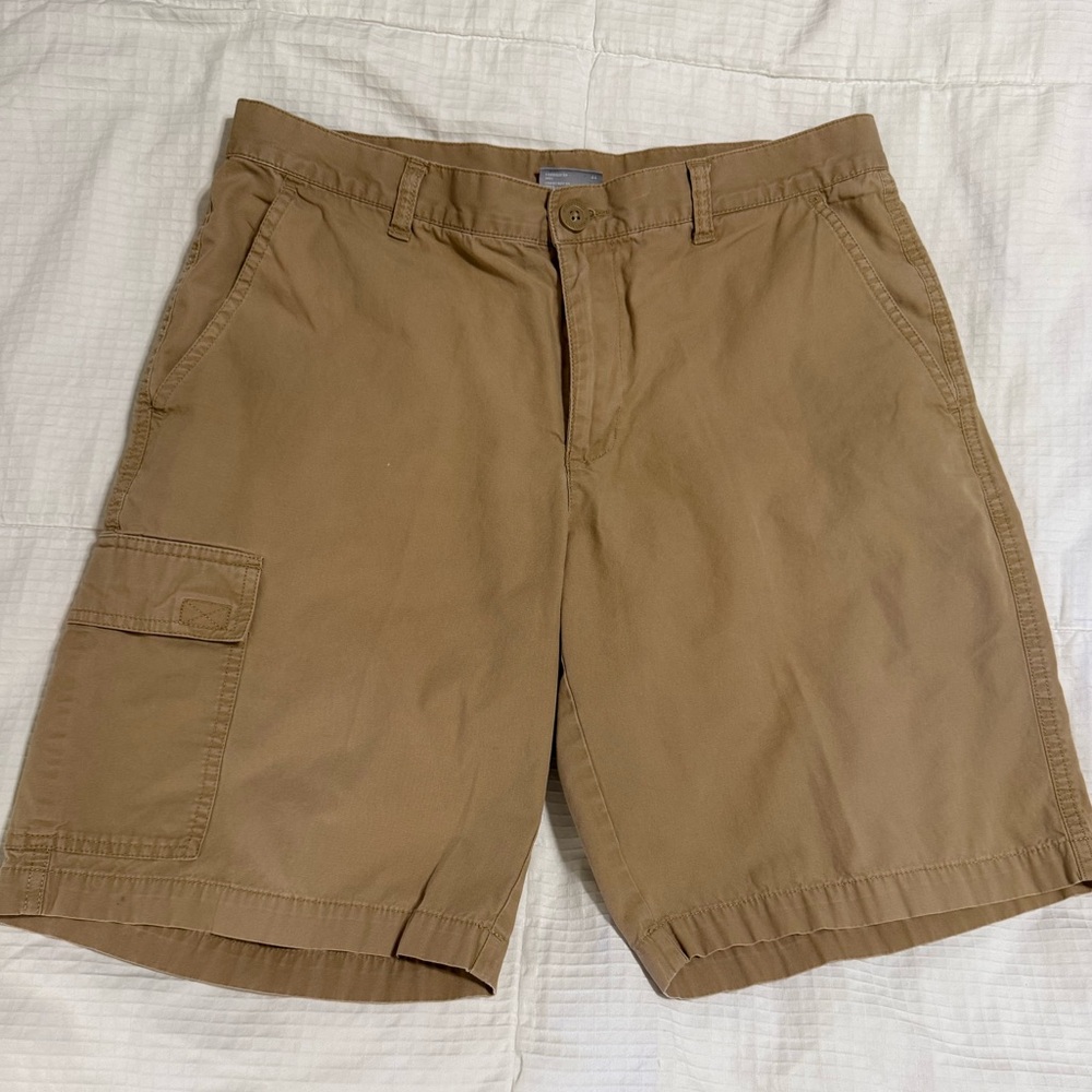 Columbia Men's Tan Cargo Shorts